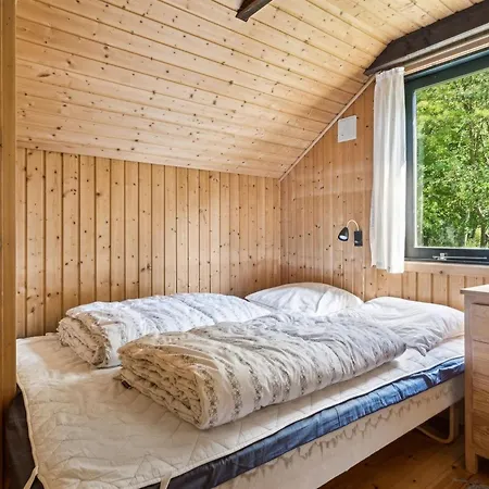 Urban - 140m From The Sea By Interhome *