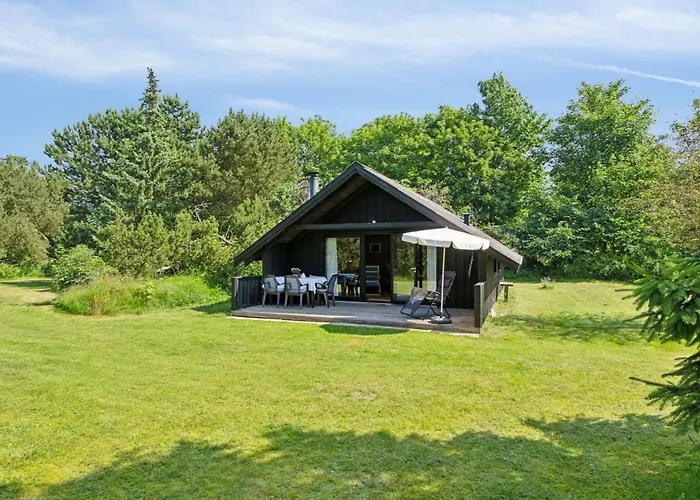 Urban - 140m From The Sea By Interhome Nyaraló *