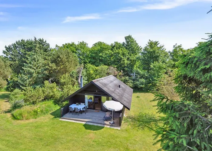 Urban - 140m From The Sea By Interhome Nyaraló *